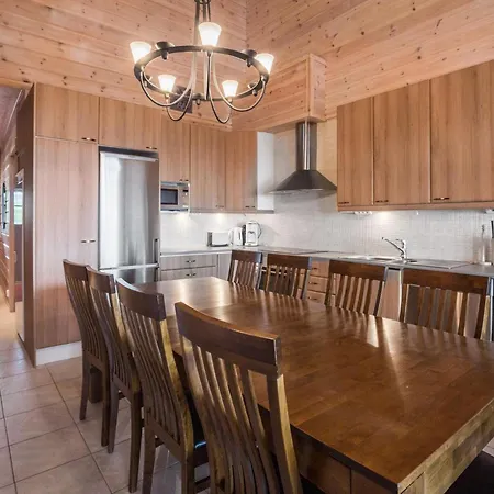 Casa de Férias Yllaeksen Rinnemaeki A By Interhome