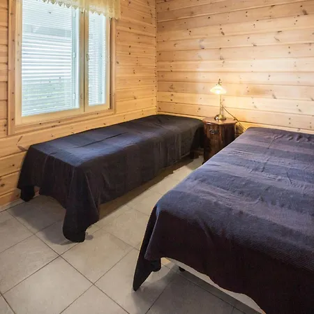 Casa de Férias Yllaeksen Rinnemaeki A By Interhome